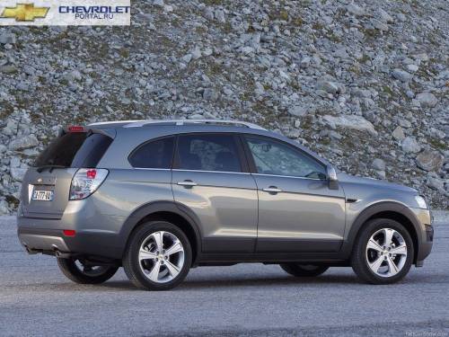Chevrolet Captiva 2013 вид сбоку