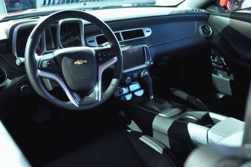 2014-chevrolet-camaro салон