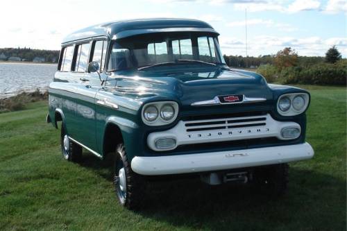 Chevrolet Suburban Carryall