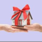 Дарение или купля-продажа? Как передать квартиру и защитить её от родственников